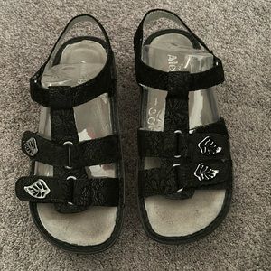 Alegria Kleo Sandles size 39